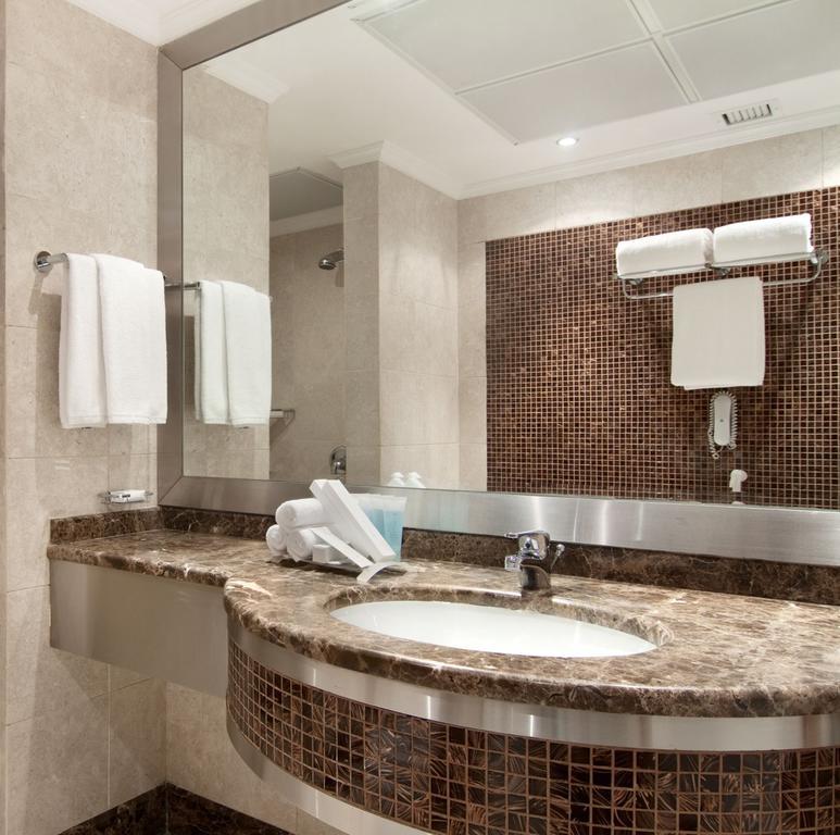 Duplex Suite Haram View with Two Twin Beds