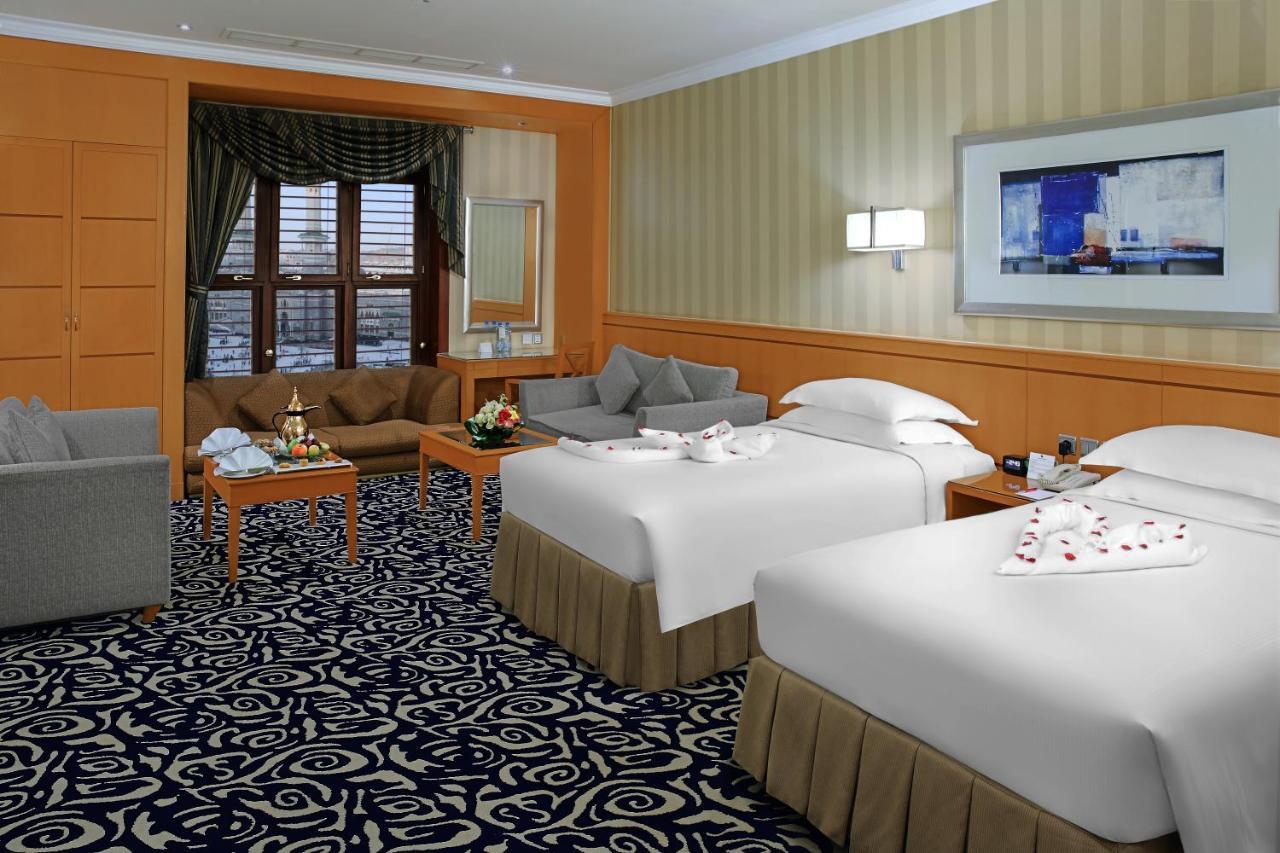 Deluxe Room Partial Haram View with Two Twin Beds,379078450:JPEG